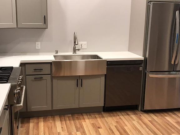 4th image of 649 Francisco St #2