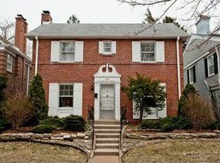 2769 Garrison Ave, Evanston, IL 60201