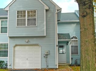 93 Delaware Ln, Branchburg, NJ 08876