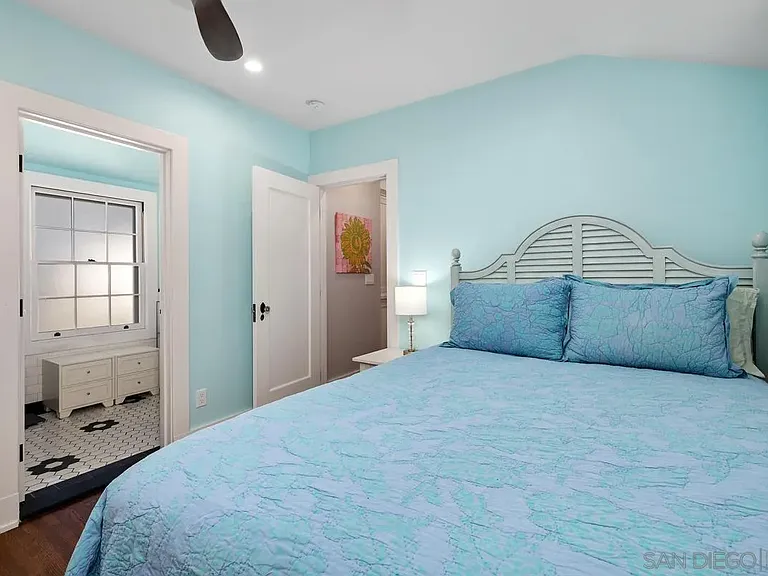 532 Marina Ave — Photo 30