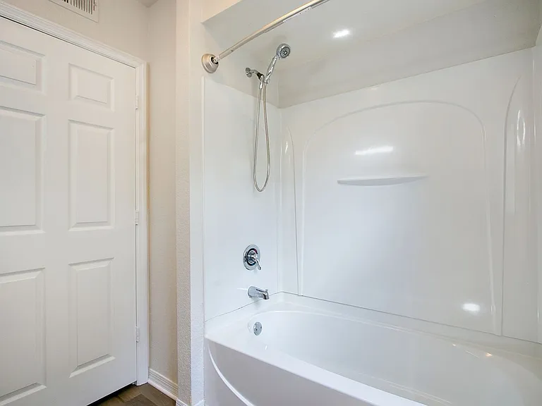 3656 N Goldenrod Rd — Photo 22