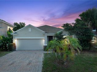 1346 Oakcrest Ct, Davenport, FL 33837