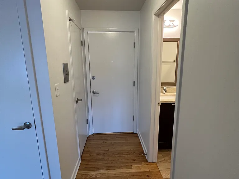 6010 N Winthrop Ave #303 — Photo 15