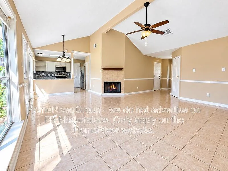 3 bed, 2.0 bath, 1188 sqft, $1,750 — Photo 4