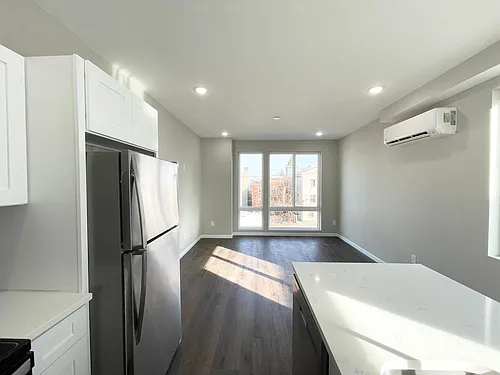 1228 N Marshall St #2A Photo 1