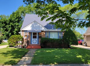 2819 S 84th St, West Allis, WI 53227