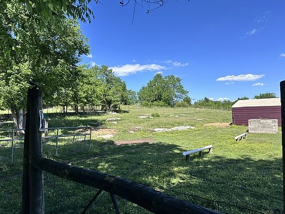 4th image of 3200 Swindell Hollow Rd