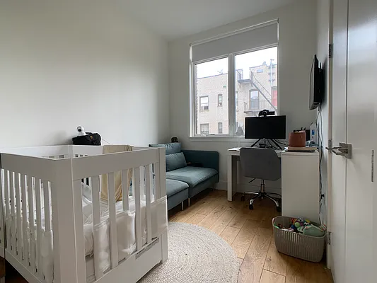 Rented by Jacquelyn 327 LLC | media 17