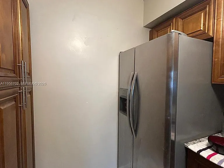 270 NE 191st St #101 — Photo 14