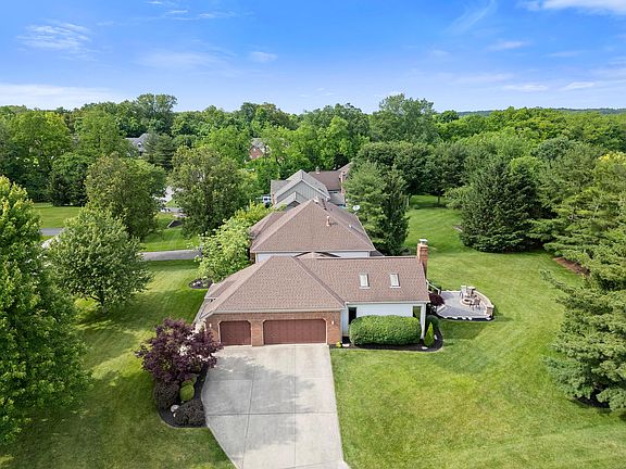 3rd image of 817 Weston Park Dr