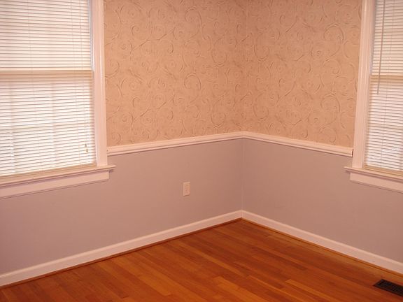 4th image of 4210 Whitebirch Dr