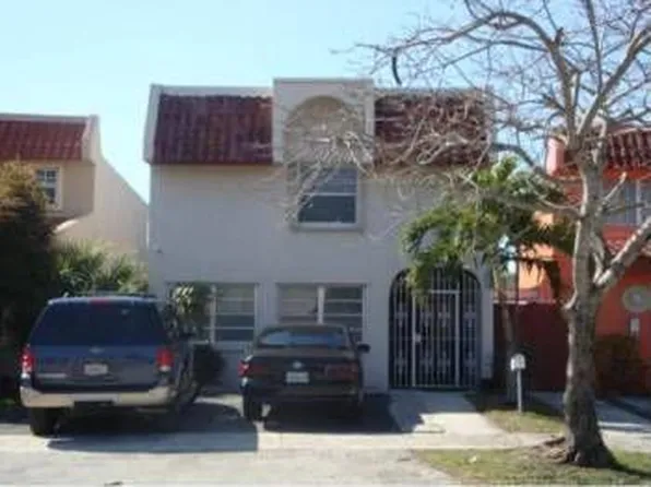 3880 W 10th Ct, Hialeah, FL 33012