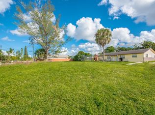 1598 Meridian Rd, West Palm Beach, FL 33417
