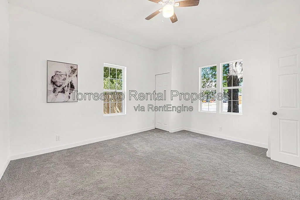 3 bed, 2.0 bath, 1176 sqft, $1,500 — Photo 3