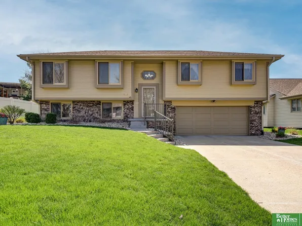 13315 Hascall St, Omaha, NE 68144