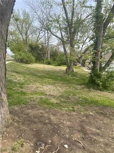 8505 Wayne Ave, Kansas City, MO, 64131