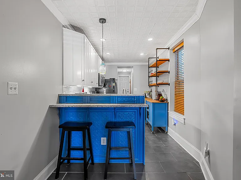 1509 William St — Photo 2