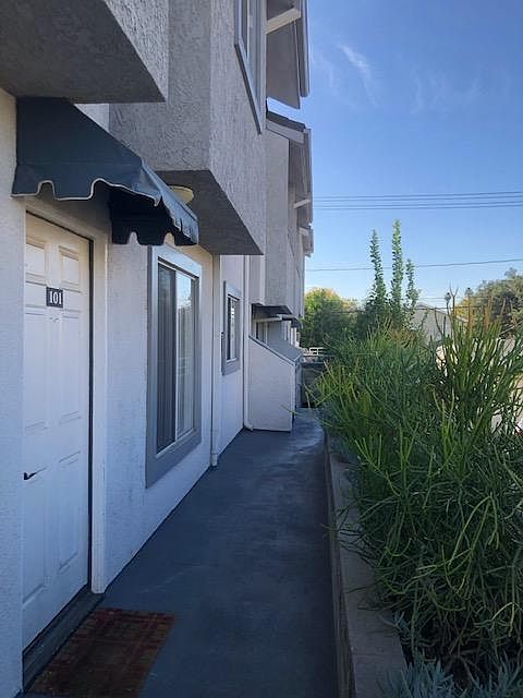 1st image of 223 N Buena Vista St APT 201