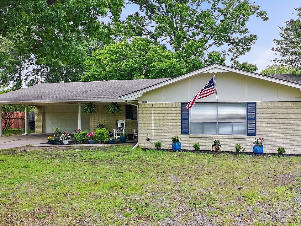 1st image of 2025 W Belclaire Cir