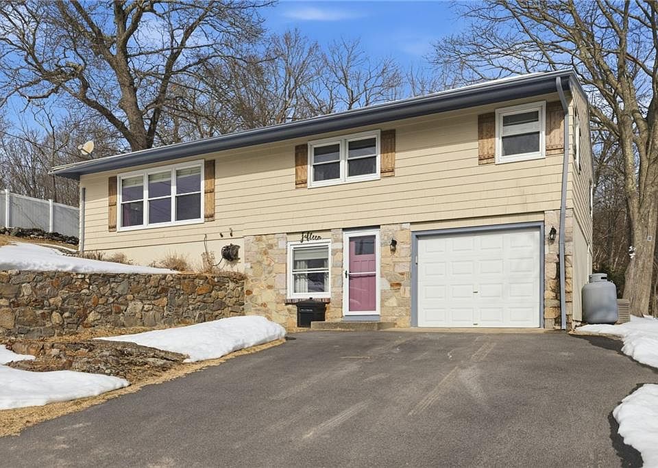 1st image of 15 Anita Rd