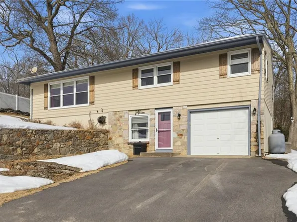15 Anita Rd, Johnston, RI 02919