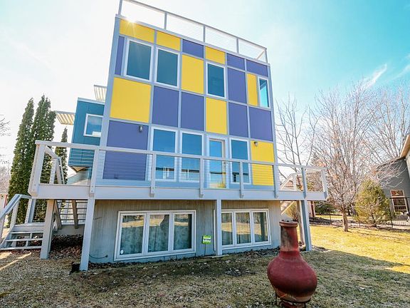 5th image of 219 Mount Hope Dr