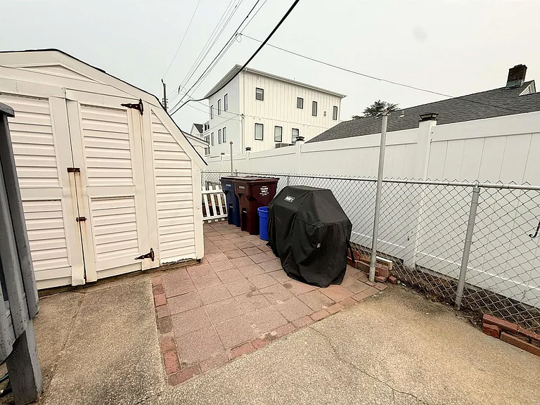 223 N Wyoming Ave #2027 — Photo 24