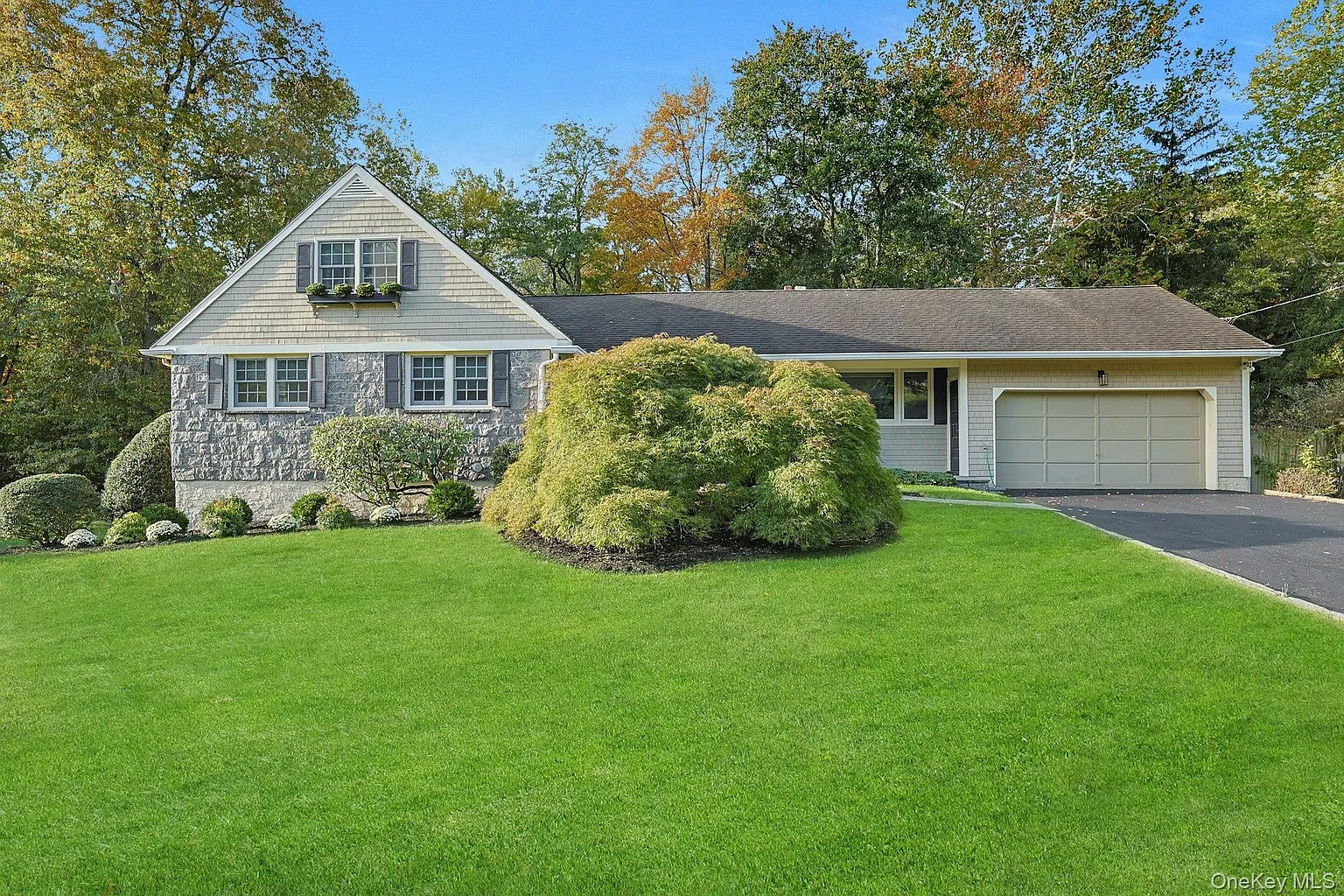 97 Winding Brook Road photo 1