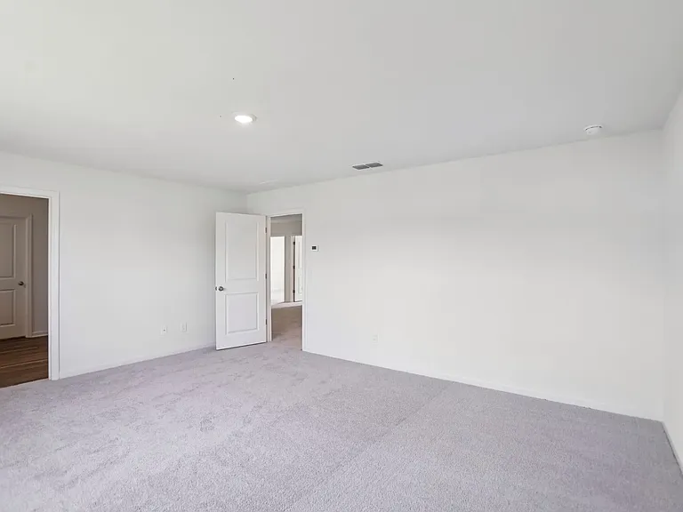 27 Crescent Blvd — Photo 12