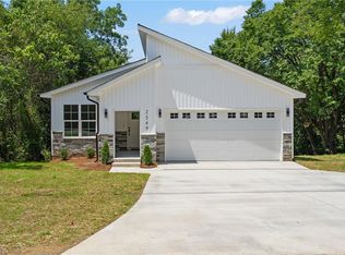 2549 Pinetop Ave, Graham, NC 27253