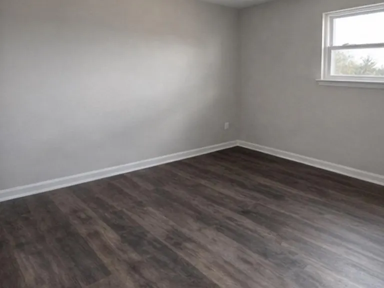 212 Woodlawn Ave #B — Photo 3