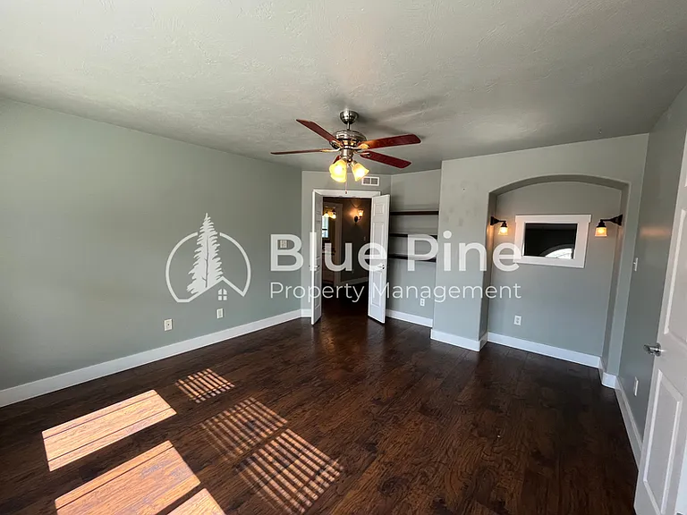 157 Leesburg Ln — Photo 16
