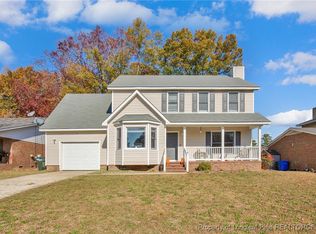 529 Old Farm Rd, Fayetteville, NC 28314