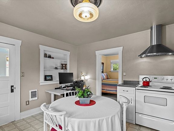 5th image of 4010 E F St