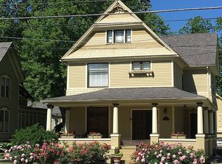 612 S Adelaide St, Fenton, MI 48430