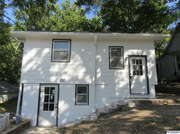 707 S 10th St, Plattsmouth, NE 68048
