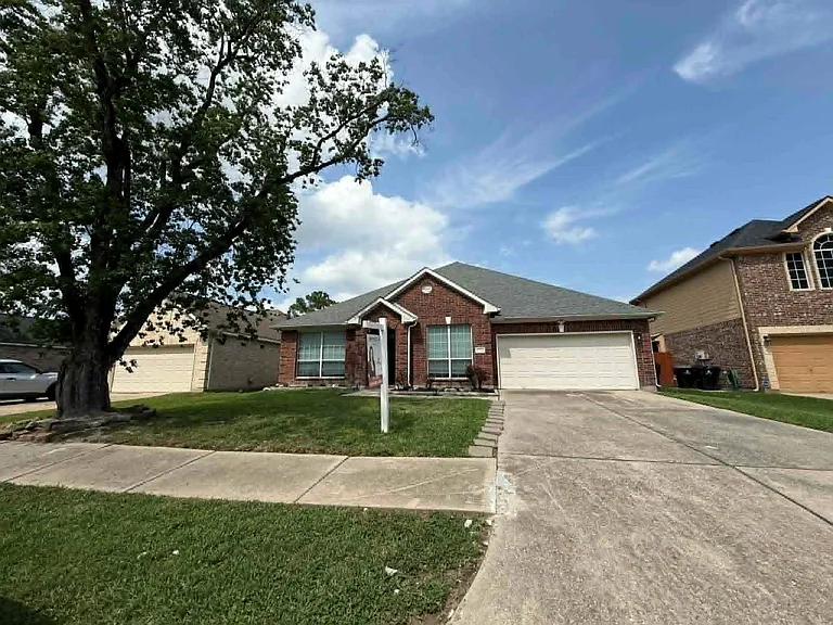 13814 Bink Ct — Photo 17