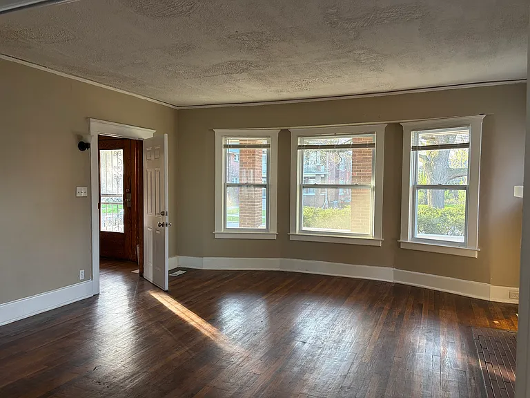 51 Pilgrim St #51 — Photo 6