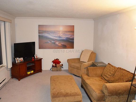 02 Living Room