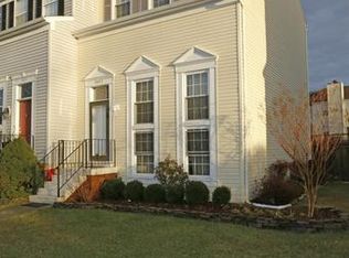 3637 Sweethorn Ct, Fairfax, VA 22033