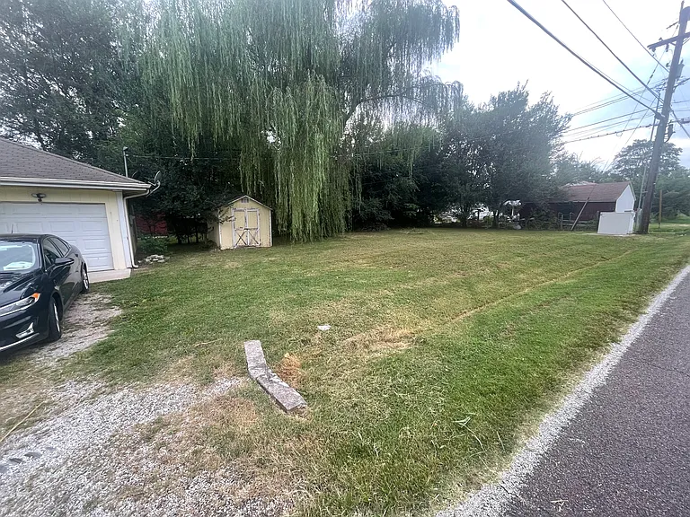 2901 W Walnut St — Photo 21