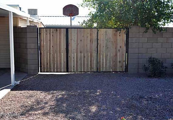4th image of 337 E Marilyn Ave