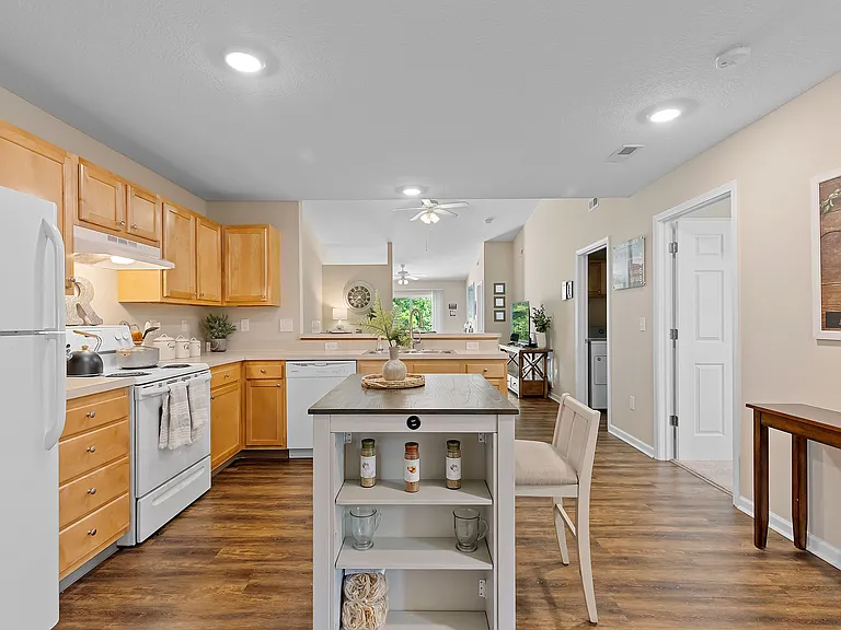 Redwood Pickerington — Photo 6