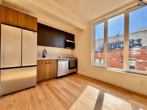 106 Moore Street image 1 of 32