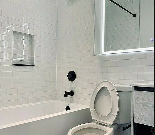 4th image of 1375 Bedford Ave #1