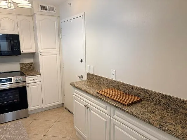 1900 S Ocean Blvd #7J — Photo 5