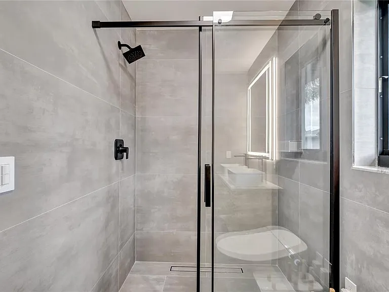 15180 Lyneburg Ave — Photo 23