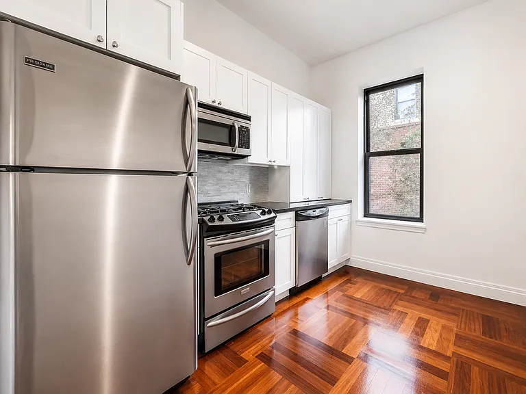 611 W 137th St #51 — Photo 8