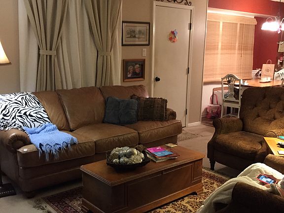 Living Room, cable ready