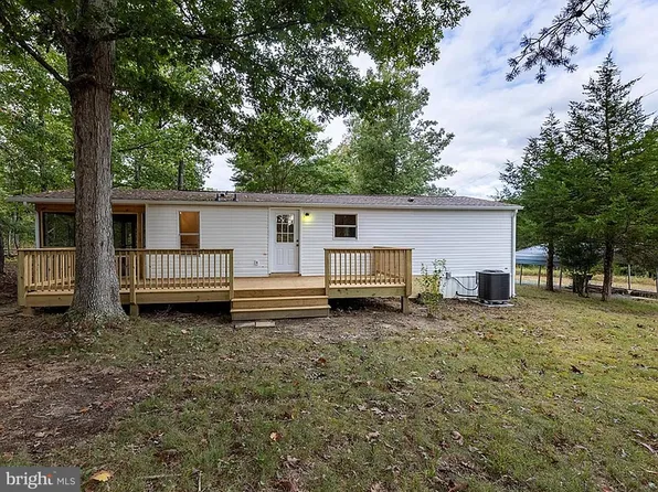 1103 Lasley Ln, Louisa, VA 23093